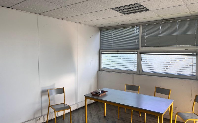 Entrepôt & bureaux 
            420 m², BONDY – 73 à 79 avenue du 14 juillet