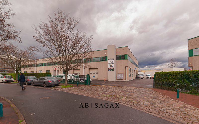 Entrepôt & bureaux 
            807 m², GENNEVILLIERS – 20 rue Traversière
