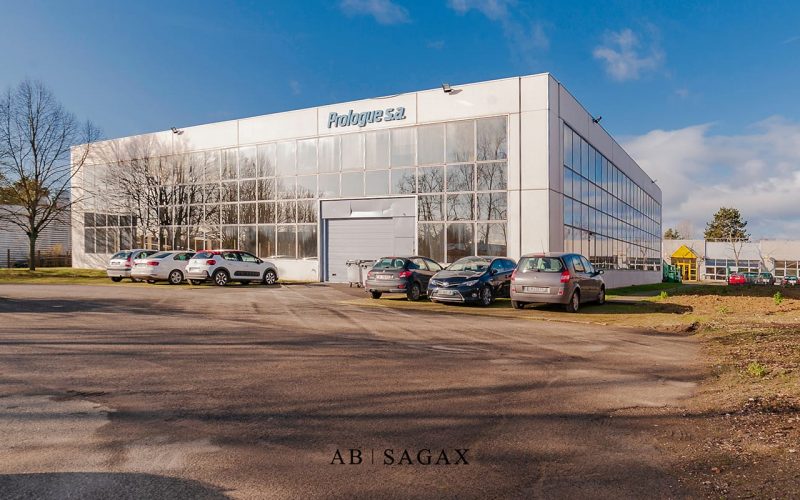 Entrepôt & bureaux 
            1 056 m² divisibles à partir de 500 m², LES ULIS – 12 Avenue des Tropiques