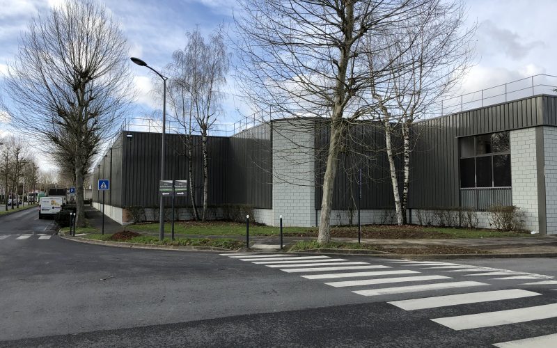 Entrepôt & bureaux 350m², COLLEGIEN – ZI des portes de la forêt