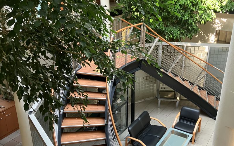 Entrepôt & bureaux - Lot bureaux de 411 m² et lot entrepôt de 1257 m², HERBLAY – 16 rue de la Patelle
