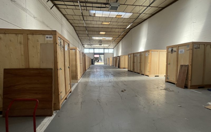 Entrepôt & bureaux 497 m², COIGNIERES – 32/34 rue des Osiers