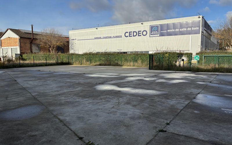 Entrepôt & bureaux 
            1 600 m² et 1 200 m², CORBEIL-ESSONNE 1 rue Fernand Raynaud