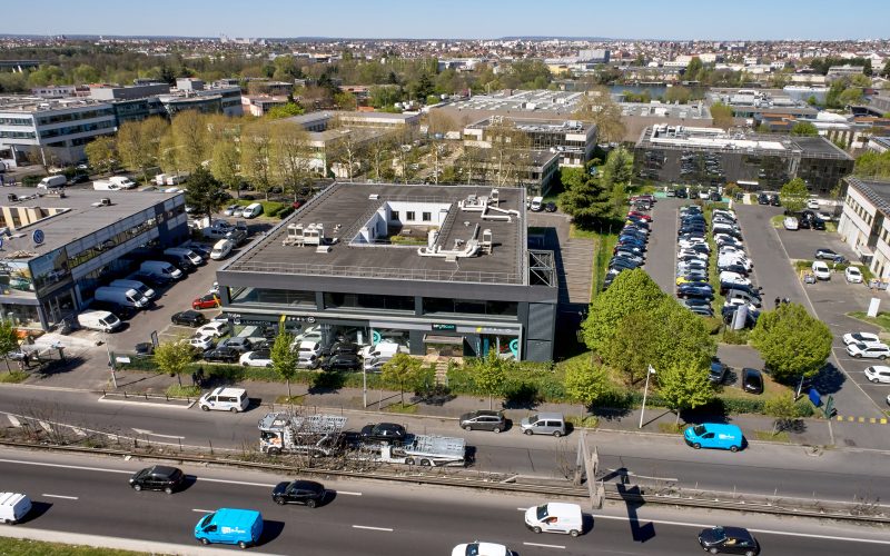 Entrepôt & bureaux 
            1 819 m², NANTERRE – 6 rue des Peupliers