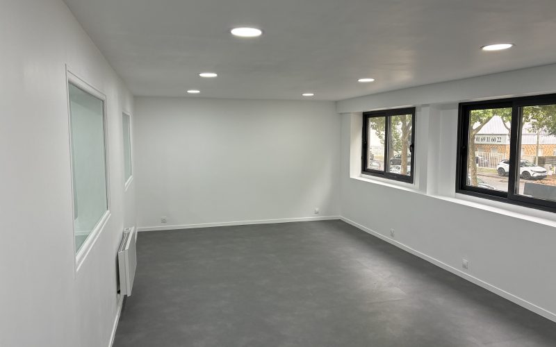 Entrepôt & bureaux 
            , BONDOUFLE – 6 rue Gustave Madiot