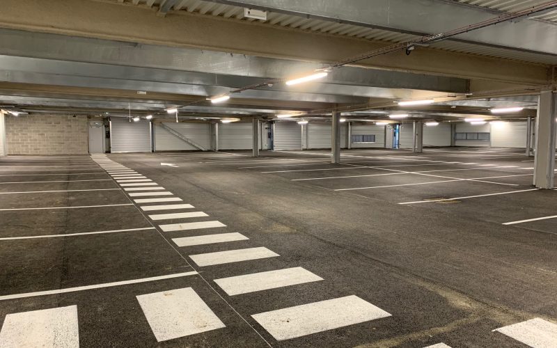 Entrepôt & bureaux 
            Différents lots de 410 à 5 156 m², LES ULIS TROPIQUES – 12 avenue des Tropiques