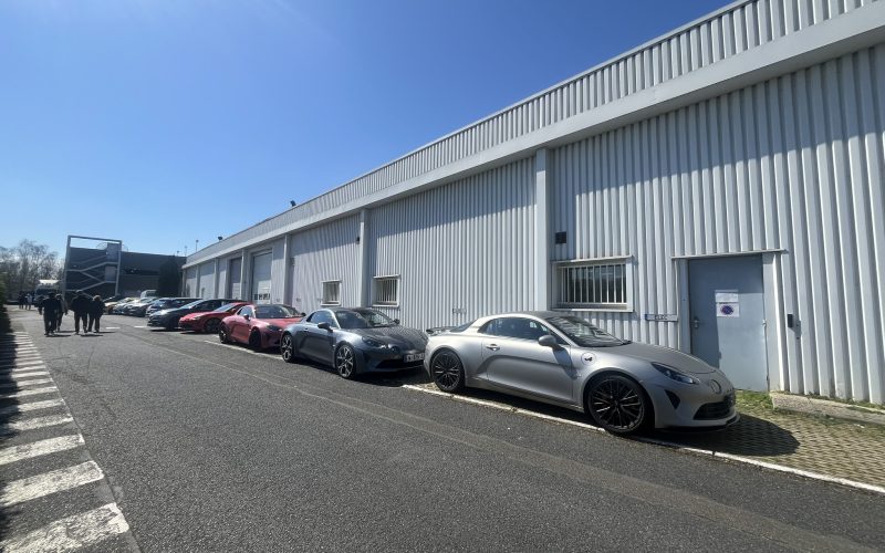 Entrepôt & bureaux 
            Différents lots de 410 à 5 156 m², LES ULIS TROPIQUES – 12 avenue des Tropiques