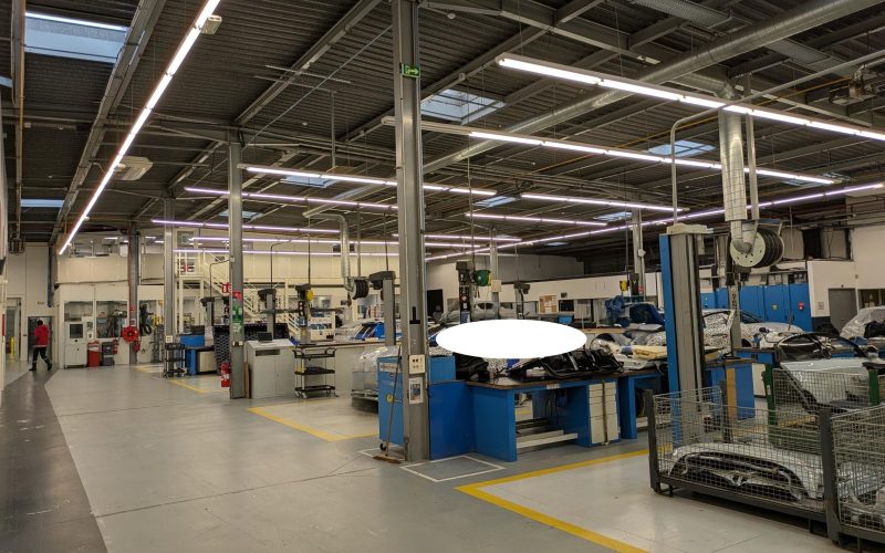 Entrepôt & bureaux 
            Différents lots de 410 à 5 156 m², LES ULIS TROPIQUES – 12 avenue des Tropiques